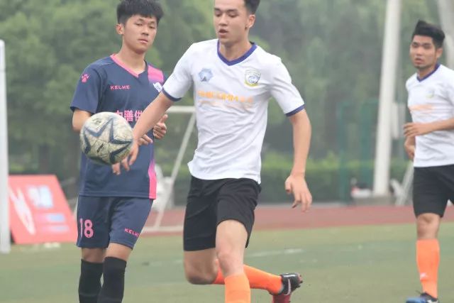 邮报：曼城希望填补罗德里的空缺